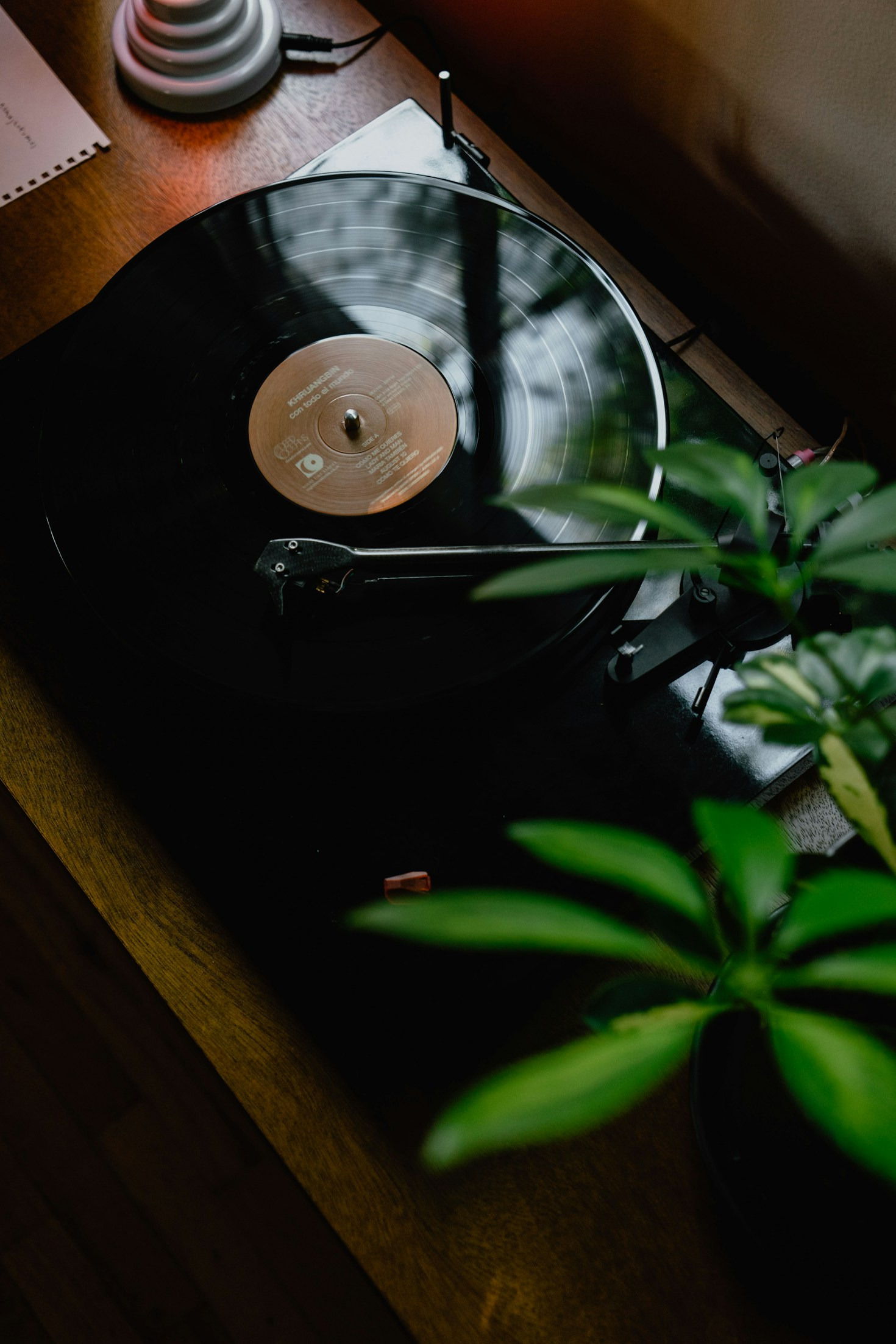 The Magic of Blending Retro and Futuristic Sounds